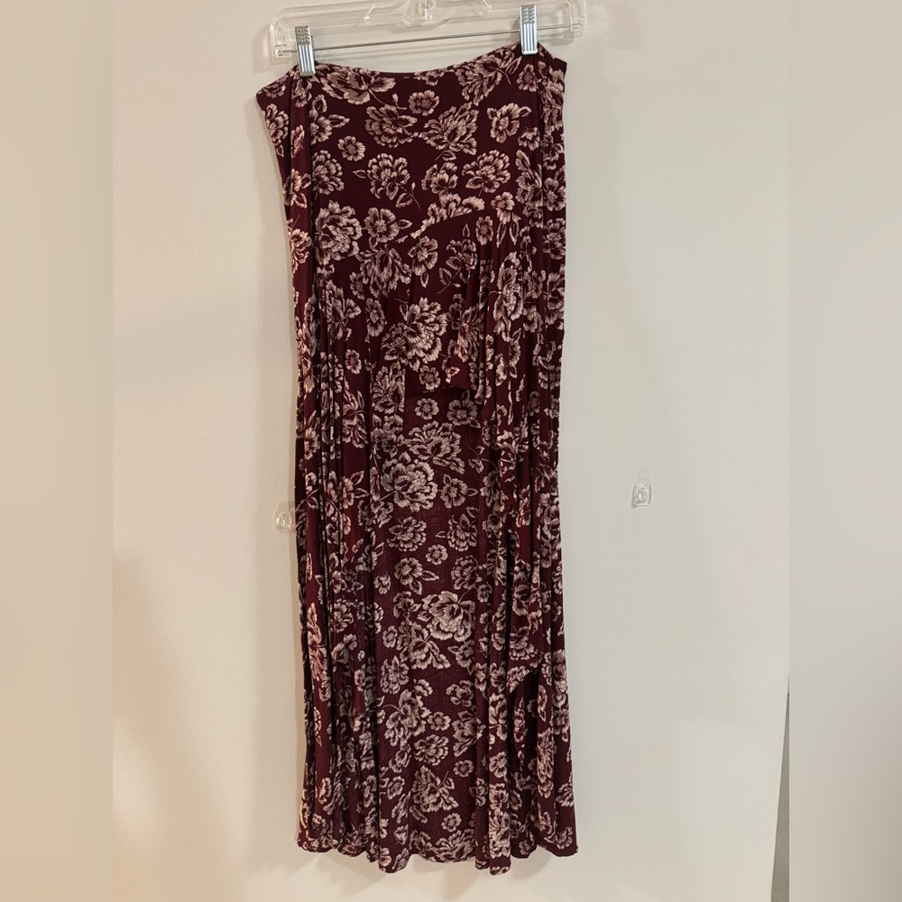 Abbeline Burgundy Floral High-Low Skirt - Picture 2 of 7